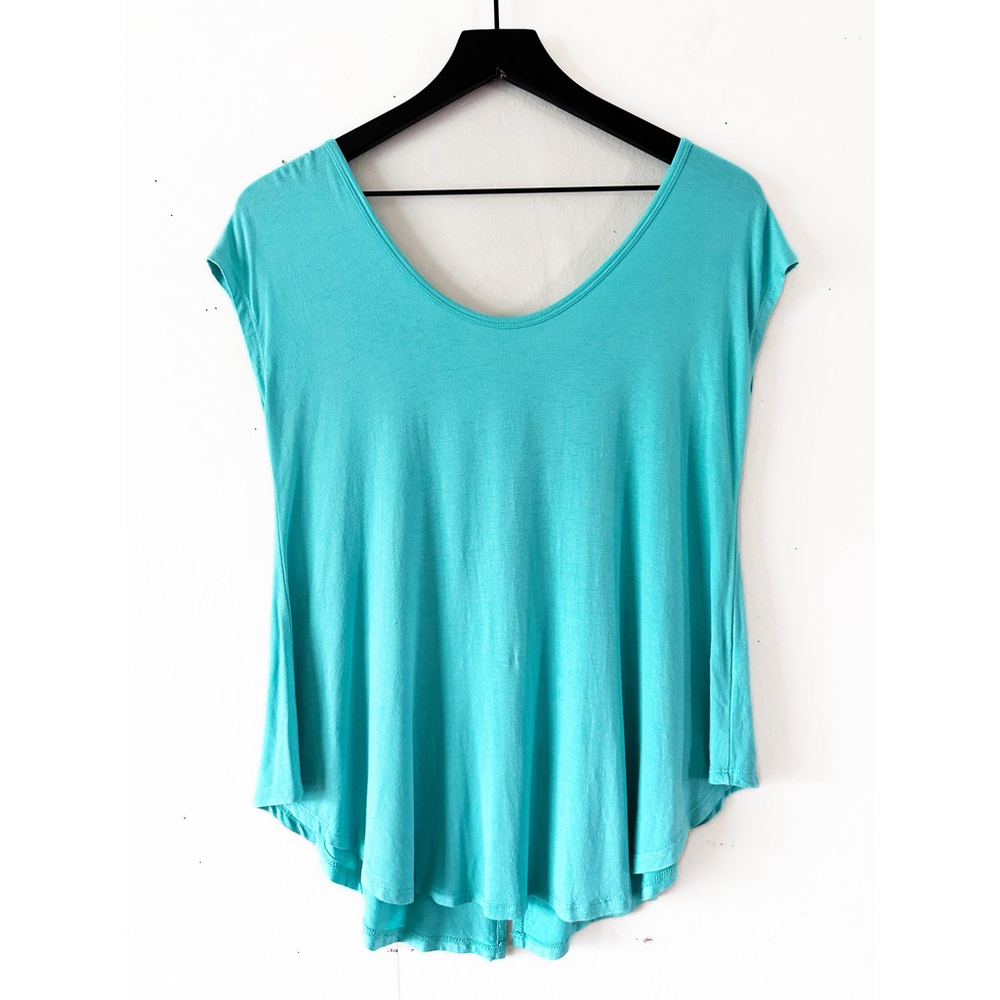 In Joy Blue Short Sleeve T-Shirt Women's Size M